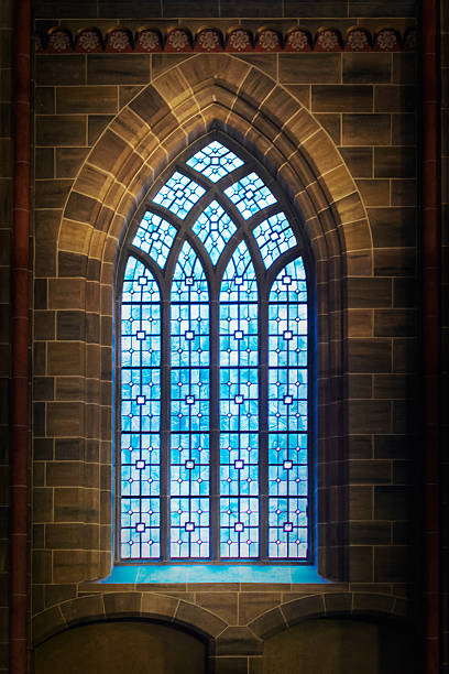 gotyckie okna - stained glass glass window church zdjęcia i obrazy z banku zdjęć