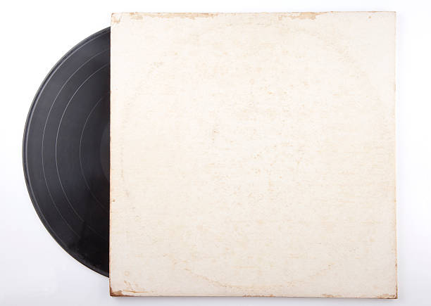 istock Old vinyl record in a paper case 537158662