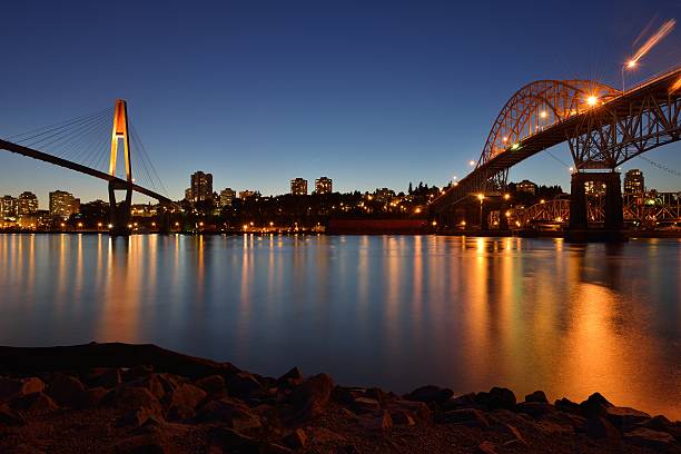 Pattullo pont et la passerelle - Photo