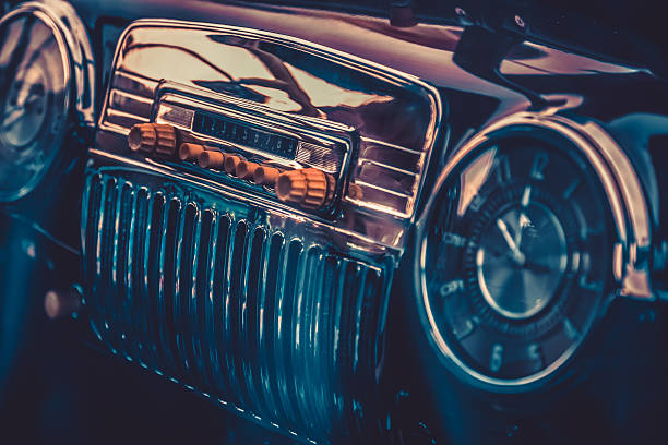 istock Radio in interior of old car. Vintage effect processing 537174605