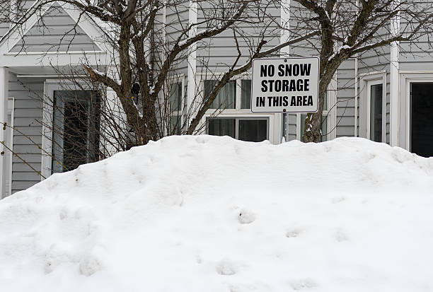 istock Canadian snow pile - no storage 537175963