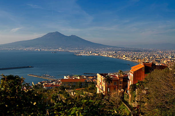 istock Bay of Naples and Mount Vesuvius 537185331