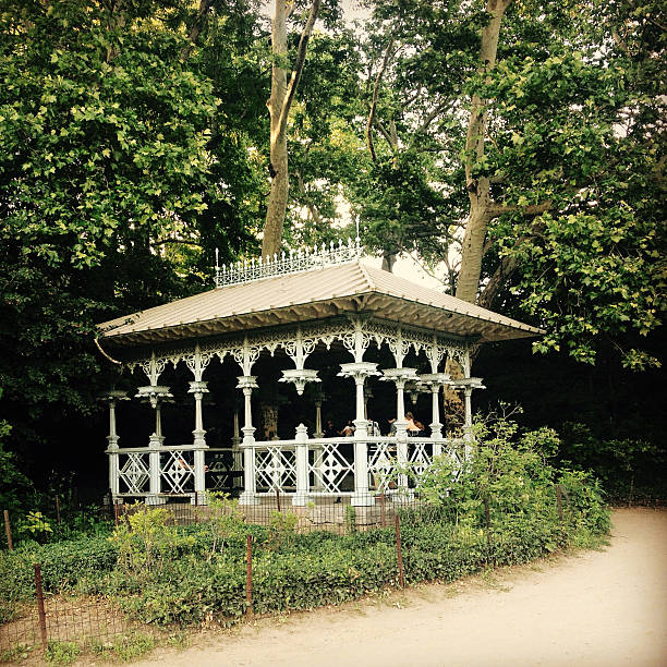 istock Ladies Pavilion in Central Park 537232070