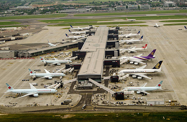 terminal 2, lotniska heathrow, londyn - thai airways zdjęcia i obrazy z banku zdjęć