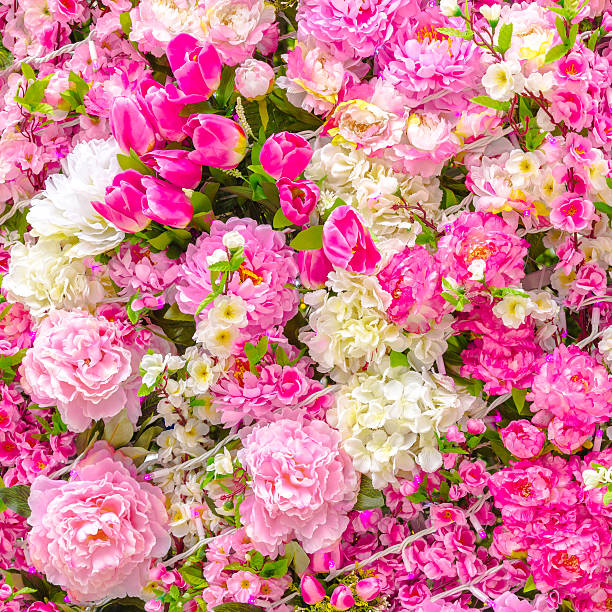 istock Bunch of flowers 537253212