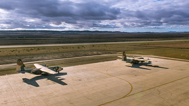 istock Couple Hercules aircrafts II 537267736
