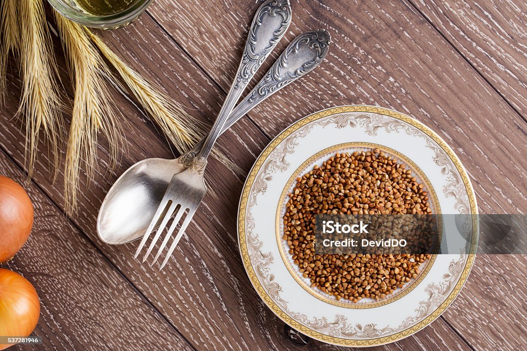 Punhado de de trigo sarraceno - Foto de stock de Alimentação Saudável royalty-free