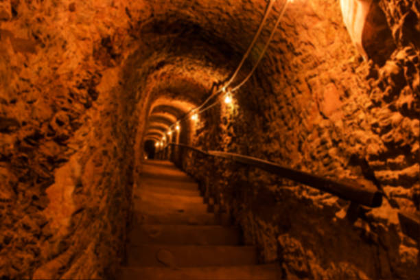 istock blurry of tunnel 537288496
