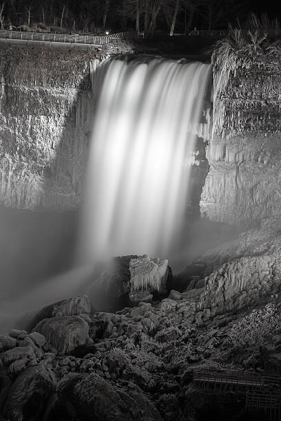 водопад брайдалвейл - - bridal veil falls niagara стоковые фото и изображения