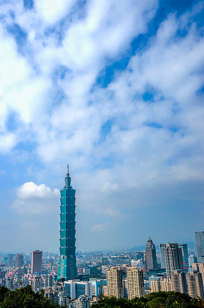 istock Taipei Skyline - Stock Image 537289773