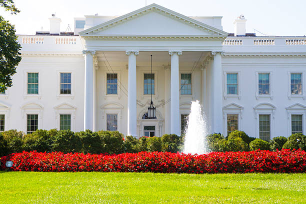 portique nord de la maison blanche à washington, d.c. - white house president of the usa lafayette square eastern usa photos et images de collection