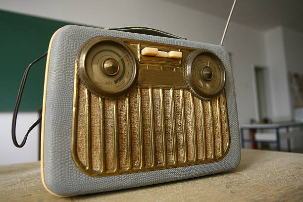 istock Radio Beautiful old radio receiver device 537303079