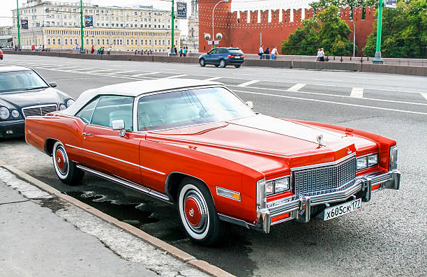 cadillac eldorado  - luxury sports car red supercar - fotografias e filmes do acervo