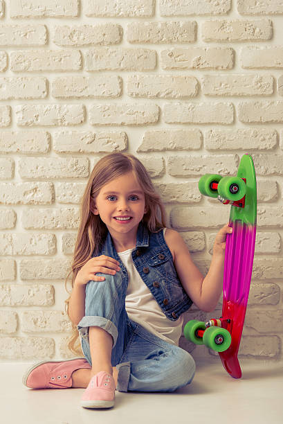 istock Cute little girl 537309332