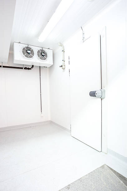 istock door of an refrigerator 537312746