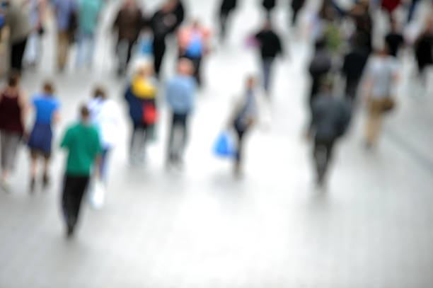 istock Shoppers & Commuters - Stock Photo 537322722