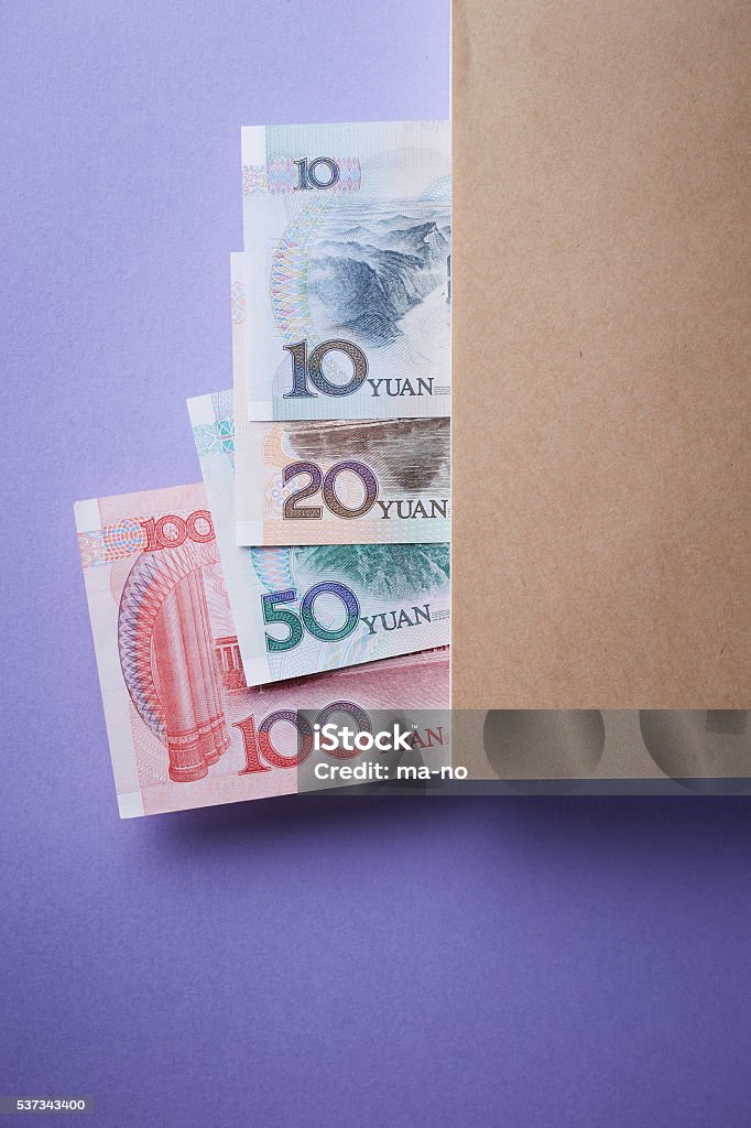 중국 위안 지폐 사이에 참고와 말초동맥질환 0명에 대한 스톡 사진 및 기타 이미지 - 0명, 가계, 금융 - iStock