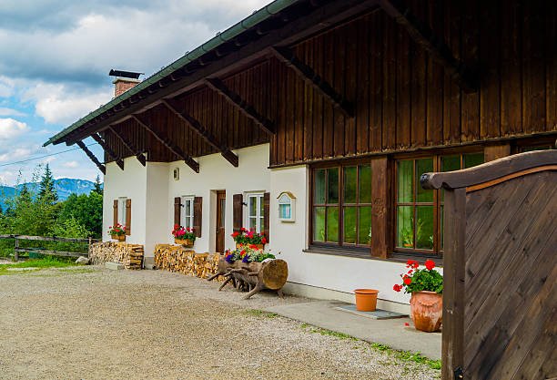 istock Old house in the mountains 537348735