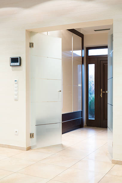 istock Designed entrance at home 537349543