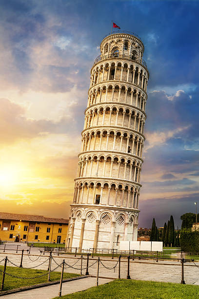 leaning tower, pisa, itália - torre de pisa - fotografias e filmes do acervo