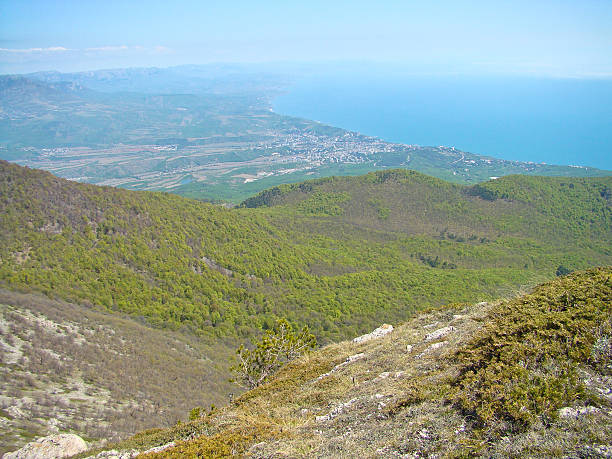 istock Crimean mountains a nd the black sea 537367538