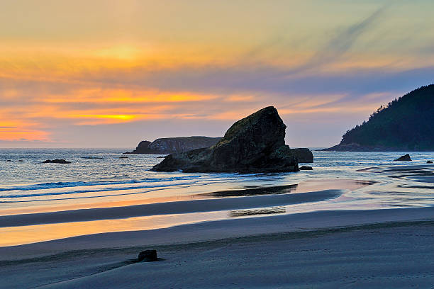 istock Sea Stacks at Sunset, Gold Beach, OR. 537368641