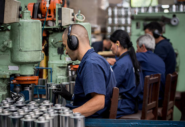 istock Men working at a factory 537379604