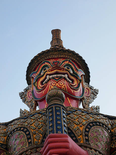 "yak wat chaeng" a estátua de jiant tradcional tailandesa - indigenous culture famous place thailand bangkok - fotografias e filmes do acervo