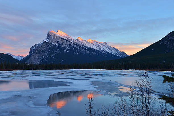 istock Mount Rundle and Vermilion Lakes in winter, Banff, AB 537388655