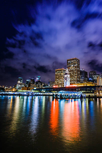 istock Port of San Francisco 537389587