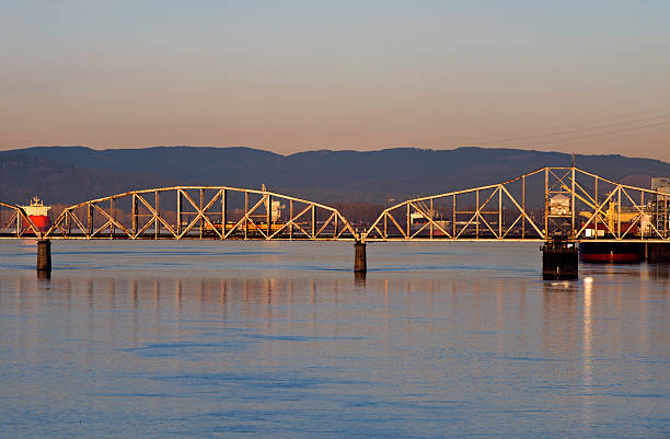 istock Railway swing bridge over Columbia River at sunrise 537404499
