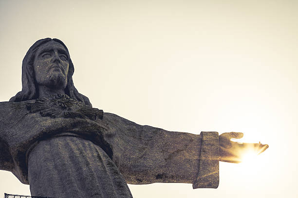 istock Jesus Christ monument in Lisbon - Portugal 537405644