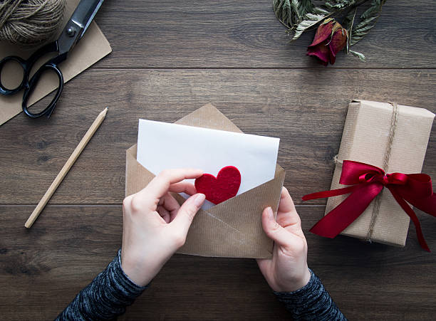 istock Sending love letter for Valentine’s day 537434875
