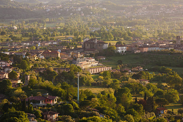 istock The italian cityscape 537439956