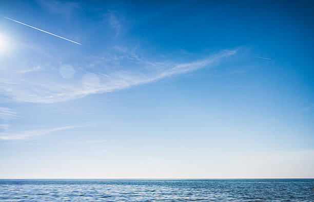 美しい海の風景 - beach nature outdoors overcast ストックフォトと画像