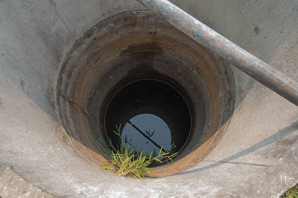 istock Water dry up in well 537455652