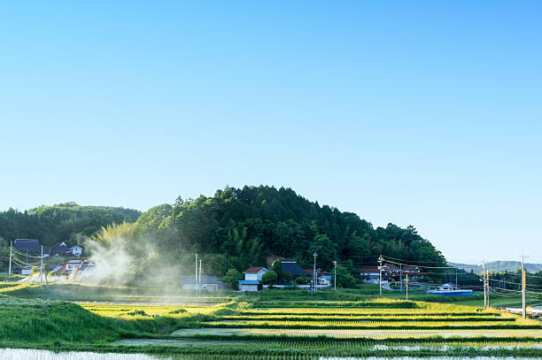 日本の田舎で日没 - mountain sky landscape non urban scene ストックフォトと画像