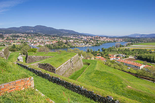 istock Fortified walls and river in Valenca do Minho 537462768