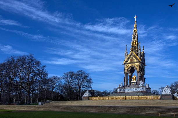 istock Albert Memorial - London - England 537467678