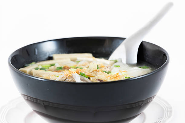 istock Bowl of Vietnamese pho bo,noodle soup. 537485951