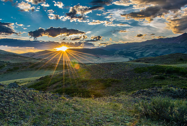 istock Golden ray of sun 537488233