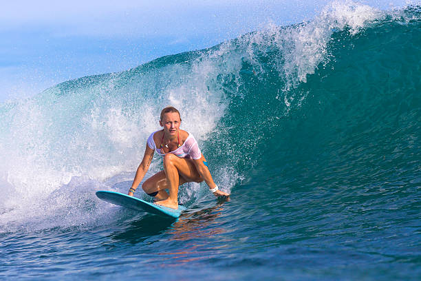istock Surfer girl on Amazing Blue Wave 537491539