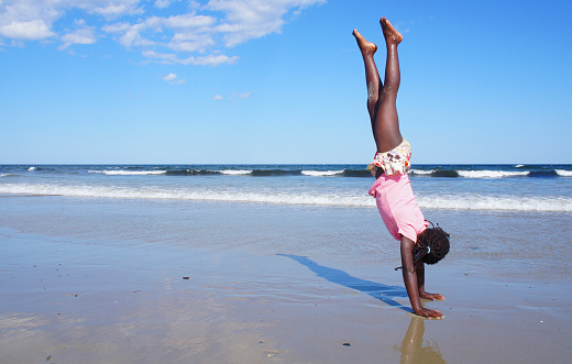 Children playing on the Sea.