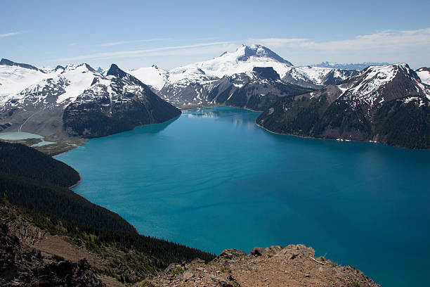 istock Large glacier above turquoise colored lake 537532977
