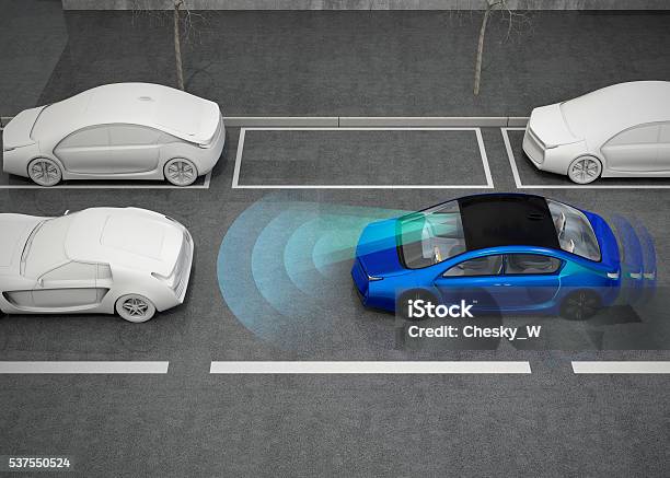 Foto de Sistema Automático De Travagem Conceito e mais fotos de stock de Independência - Independência, Carro, Estacionamento de carros