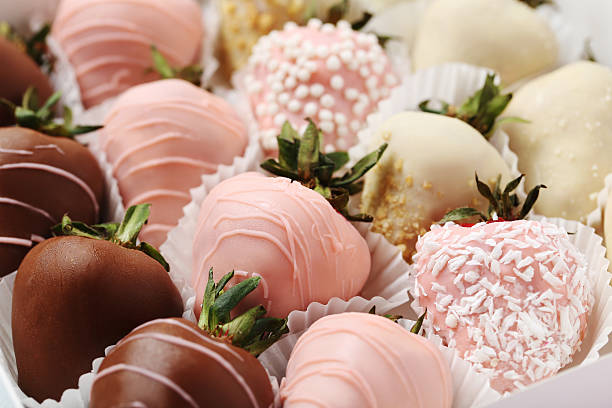 istock Strawberries covered in chocolate, close up 537552046
