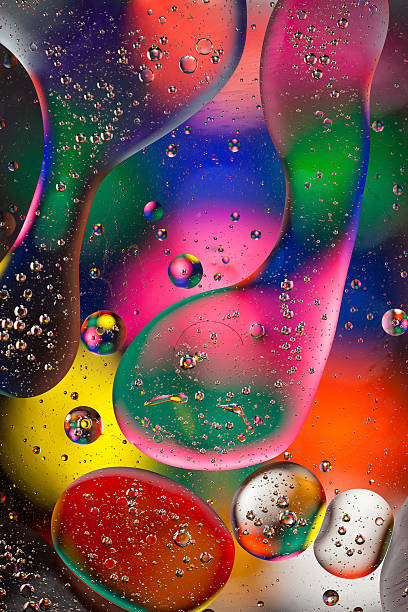 istock Oil and water 537598023