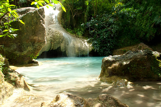 에라완 공원 우편엽서 - waterfall erawan tropical rainforest tree 뉴스 사진 이미지