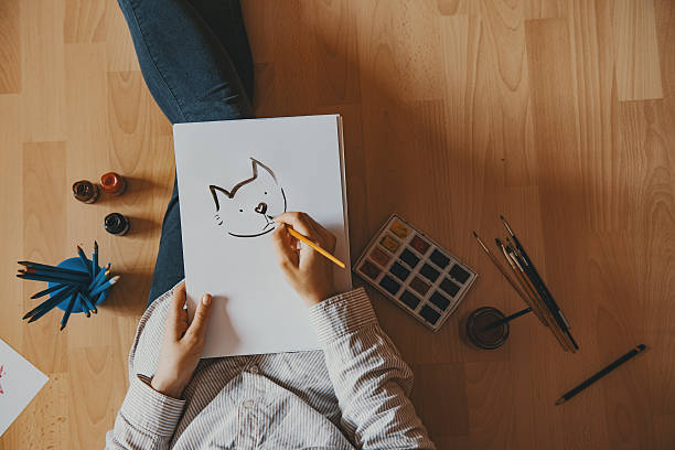 istock Girl drawing - creativity aand inspiration concept 537611234