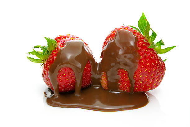 istock Strawberry in chocolate isolated on white background 537628860